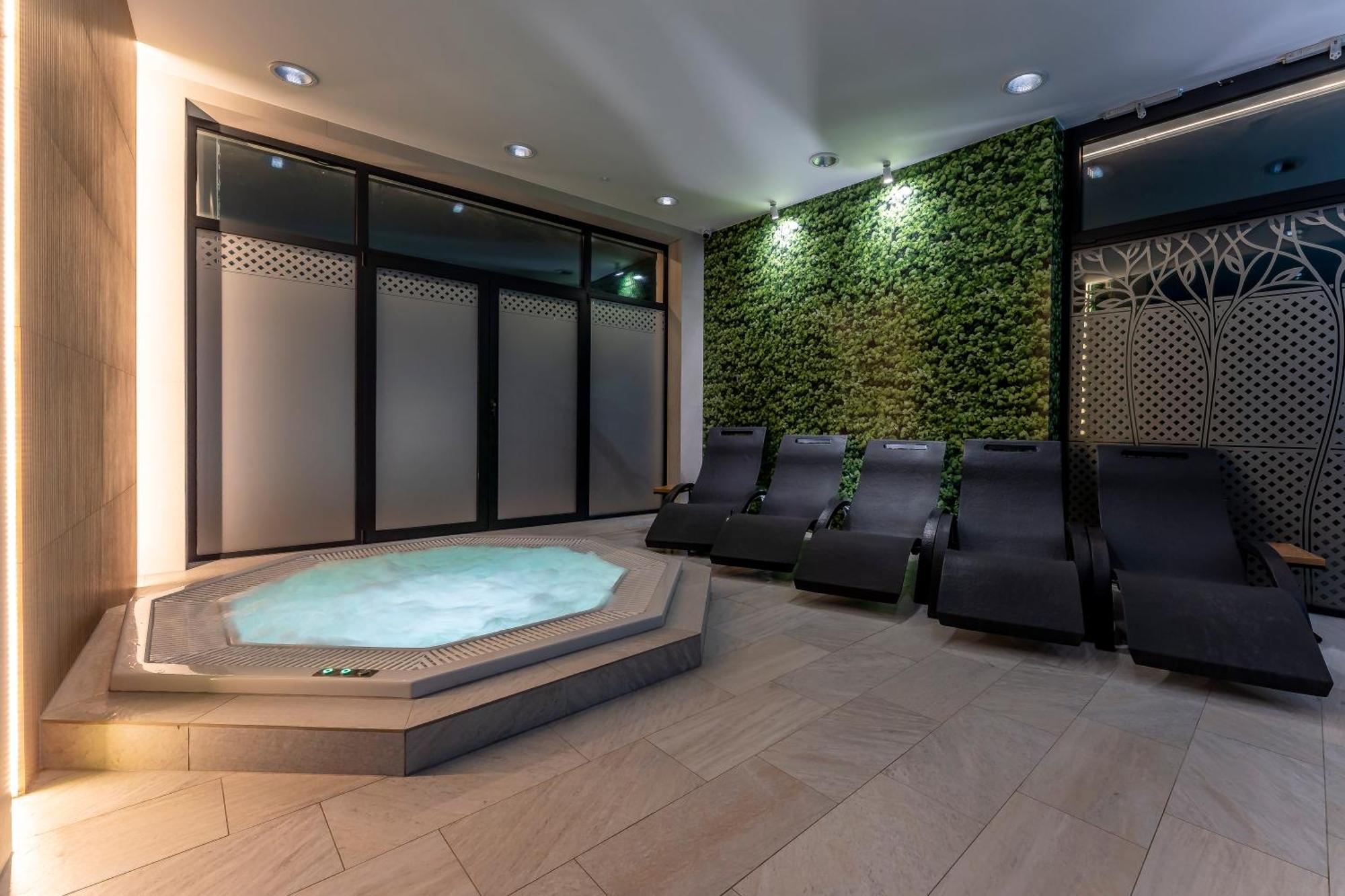 Aura Medical Spa Nałęczów Kültér fotó